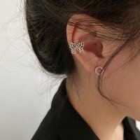 wholesale Metal material, cross-border best-selling retro butterfly ear clips, versatile Japanese and Korean Mori-style niche design, high-end feel, gentle and delicate earrings-xb316-butterfly ear clip gold (single)