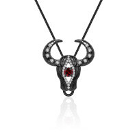 wholesale S925 silver designer-style Shan Hai Jing bull head pendant with dark retro design, inlaid with green agate necklace pendant-Natural garnet pendant (with silver chain)