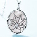 wholesale S925 silver gold-plated white shell pendant with maple leaf design, new Chinese style elegant women's necklace for wholesale and customization-0-2