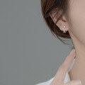 wholesale S925 silver short summer hollow-out ear clips for women, elegant geometric oval Korean-style earrings G9501-0-3