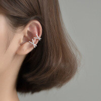 wholesale S925 Sterling Silver Ear Clips for Women, Korean Style Sweet and Fresh Cross Diamond-Encrusted Letter X Earrings for Non-Pierced Ears G5564-S925 silver ear clip pair 925 silver
