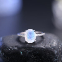 wholesale S925 sterling silver minimalist natural creamy blue moonstone ring 2ct cross-border bestseller-Natural Moonstone Ring US Size 9