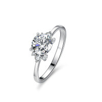 925 Silver Moissanite Ring Four Prong Sparkling Women's Jewelry-1 carat (set with eight hearts and eight arrows zircon)  13 yards