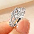 Zirconium Crossed Arms Light Luxury Cocktail Ring, Xiaohongshu Style-0-8