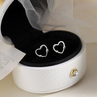 wholesale S925 Sterling Silver Hollow-Out Heart Stud Earrings, Niche Design, High-End Sense, Ins Minimalist Style, Women's Summer Earrings Trend-Heart Earrings-Silver&gt;925 Silver