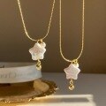 wholesale S925 Sterling Silver Pearl Star Necklace for Women, Shell Pearl, Popular Collarbone Chain, Niche Luxury, High-End Pendant Necklace-0-0