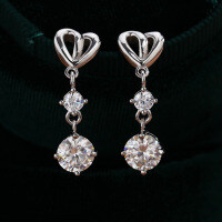Metal Heart Four-Prong Earrings with Moissanite and Tassels-1-carat D-color moissanite  925 silver