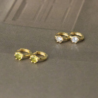 wholesale 925 Sterling Silver Single Diamond Ear Stud Korean Style Ins Fresh and Elegant Versatile Classic Olive Green Ear Jewelry M04233-S925 silver, a pair of silver olive green diamonds 925 silver