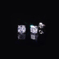 wholesale S925 Sterling Silver Commuting Everyday Square Moissanite Eagle Claw Earrings 06/15/2/25ct In Stock-0.7 carat Moissanite earrings 4mm (0.35ct each)