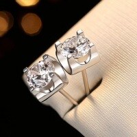 wholesale S925 Sterling Silver Classic One-Carat Single Zirconia Minimalist Versatile Stud Earrings Wholesale One Piece-Bull head earrings 925 silver