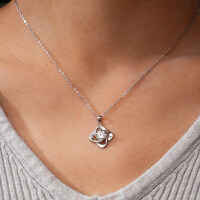 Sterling Silver Pendant with 1-Carat Moissanite Four-Leaf Clover Necklace Wholesale-1-carat necklace (D color moissanite)  925 silver