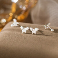 wholesale S925 Sterling Silver Fresh Sweet Ins Style Small and Unique Design Exquisite Minimalist Butterfly Earrings M06426-S925 silver pair of earrings 925 silver
