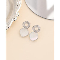 wholesale 925 Sterling Silver High-End Elegant Diamond Stud Earrings for Women, Light Luxury Niche Fashion Micro-Inlaid Zircon Shell Earrings-White Shell Earrings Platinum-with Plastic Earplugs>925 Silver