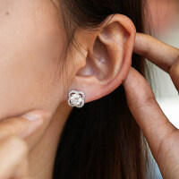 S925 Silver Moissanite Lucky Four-Leaf Clover Earrings-1 carat (D color moissanite)