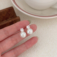 wholesale S925 Sterling Silver Swarovski Pearl Ear Studs for Women, Summer New Luxury Versatile Elegant Earrings-Sterling silver