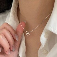 wholesale S925 Sterling Silver Letter H Necklace for Women, New Designer Minimalist Small Pendant Chain, Trendy Layering Collarbone Jewelry-Pure silver (40+5CM)