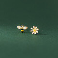 wholesale 925 Silver Korean-style Bee Daisy AB Stud Earrings, Simple and Unique Jewelry M02592-0-0