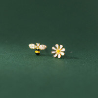 wholesale 925 Silver Korean-style Bee Daisy AB Stud Earrings, Simple and Unique Jewelry M02592-S925 silver pair gold>925 silver