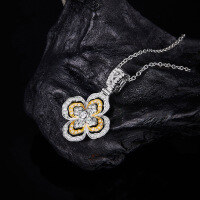 wholesale S925 Silver Plated Moissanite Four-Leaf Clover Two-Tone Women's Pendant Necklace, European and American Full Diamond Flower Jewelry for Cross-Border Wholesale-Silver inlaid with zircon
