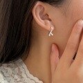 wholesale S925 Sterling Silver Cross Ear Clip for Women, New Korean Style Fashion Trend Minimalist Earrings, Cold Tone-0-2