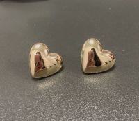 wholesale S925 silver lightweight luxury high-end heart-shaped earrings for women, trendy niche design-inspired stud earrings-xb688-copper plated gold