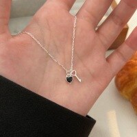 wholesale S925 Sterling Silver Minimalist Heart Key Pendant Necklace for Women, Dainty and Sweet Delicate Collarbone Chain, Versatile Layering Piece-Sterling silver