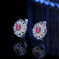 wholesale S925 silver cross-border live streaming new palace-style earrings for women, simple and fashionable versatile elegant ear clips-4*5 (green zircon)>925 silver