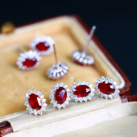 wholesale S925 Sterling Silver Red Elk Full Body Original Niche Personality Stud Earrings, Little Red Book Same Style Earrings, Light Luxury Fashion-BE0089-Platinum 925 Silver