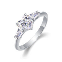 Metal Material Fashion Silver Non-Fading Moissanite Luxury Ring, Custom Processing for Cross-Border Niche Premium Sales.-R13209 Moissanite, heart-shaped, 1 carat + 2 smaller stones; US size 7/Hong Kong size 15