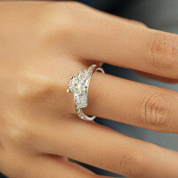 Sterling Silver Hip-Hop Bull Head Four-Prong Moissanite Ring-0.5 carats (set with moissanite) - 6 yards