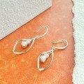 wholesale S925 Sterling Silver Hollow Twist Wire Gourd Earrings with Hook, Fashion Women's Vintage Style Polished Surface Twist Ear Accessories-0-1