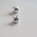 wholesale Silver design-inspired minimalist earrings for women, elegant hoops, unique bean-shaped earrings-0-2