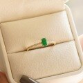 wholesale S925 sterling silver emerald fashion ring, minimalist French-style band, niche versatile pinky ring hand accessory-0-4