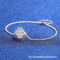 Sterling Silver Moissanite Four-Leaf Clover Dainty Minimalist Wholesale Bracelet-1.2-carat moissanite, golden yellow  925 silver