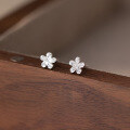 wholesale S925 Sterling Silver Fresh and Sweet Ins Style Niche Design Ice Flower Stud Earrings M06517-0-2
