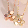 wholesale 18k Rose Gold Diamond Petal Clover Necklace for Women, Single Diamond Lucky Charm Flower Pendant Collarbone Chain New Style-0-2