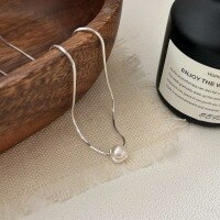 wholesale S925 Sterling Silver Minimalist Geometric Pearl Necklace for Women, Commuter-Friendly Korean Style Exquisite Versatile Collarbone Chain, New Collection-Sterling silver