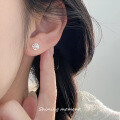 wholesale 999 Silver Fresh, Sweet, Ins Style, Niche Design, Luxurious Pearl Stud Earrings M06400-0-1