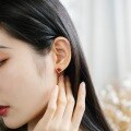 wholesale 925 silver gold-plated minimalist Japanese red corundum shield geometric stylish versatile elegant earrings wholesale-0-1