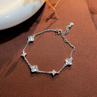 wholesale S925 Sterling Silver Lucky Four-Leaf Clover Bracelet for Women, Small and Exquisite, High-End Sense, Elegant, Delicate Engraved Hand Jewelry Gift-Lucky Four-Leaf Clover Bracelet/Approx. 2.53g&gt;SL011622 Sterling Silver