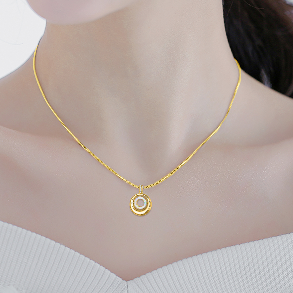 Collar Urna Círculo de Ópalo en Plata de Ley con baño de Oro Amarillo con Palabra Grabada-2