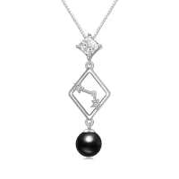 TOUPOP Sterling Silver Black Freshwater Pearl Constellation Necklace-style_name:Taurus (4.20 - 5.20) with Emerald May Birthstone