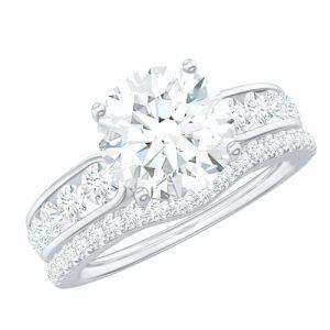 A Moissanite Ring