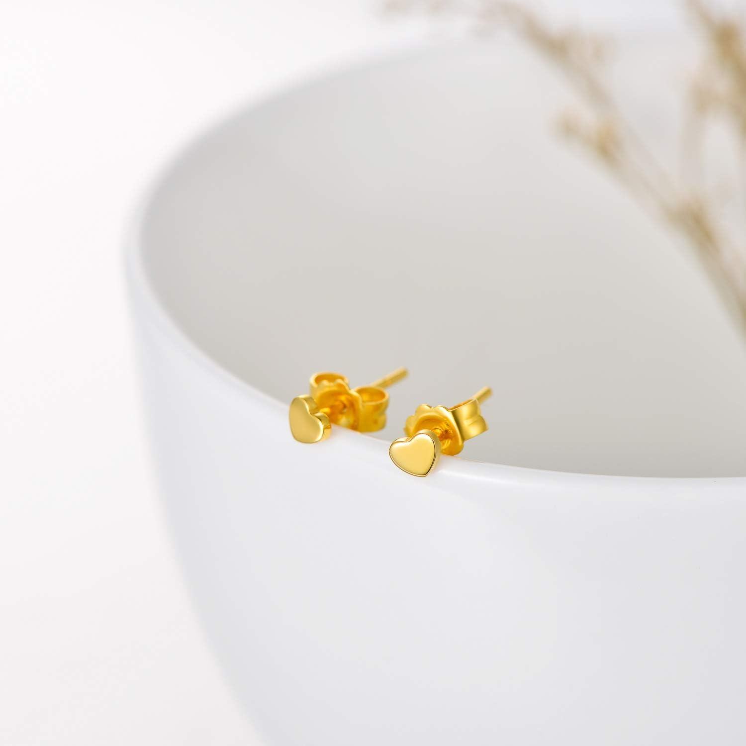 18K Gold Heart Shaped Stud Earrings with Flower Design - Perfect Valentine's Day Gift for Women-0-2
