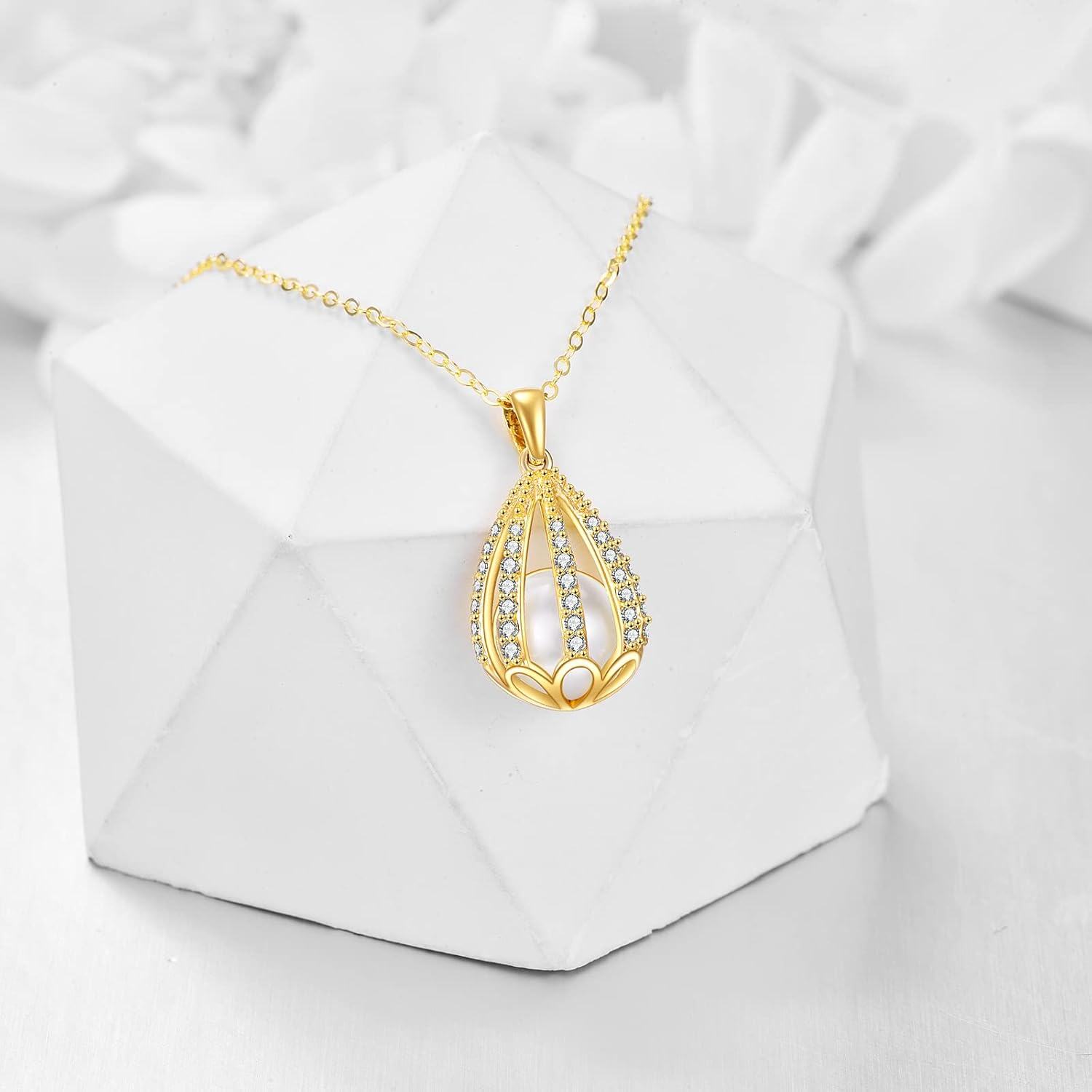 14K Gold Freshwater Pearl Daisy Pendant Necklace-0-2