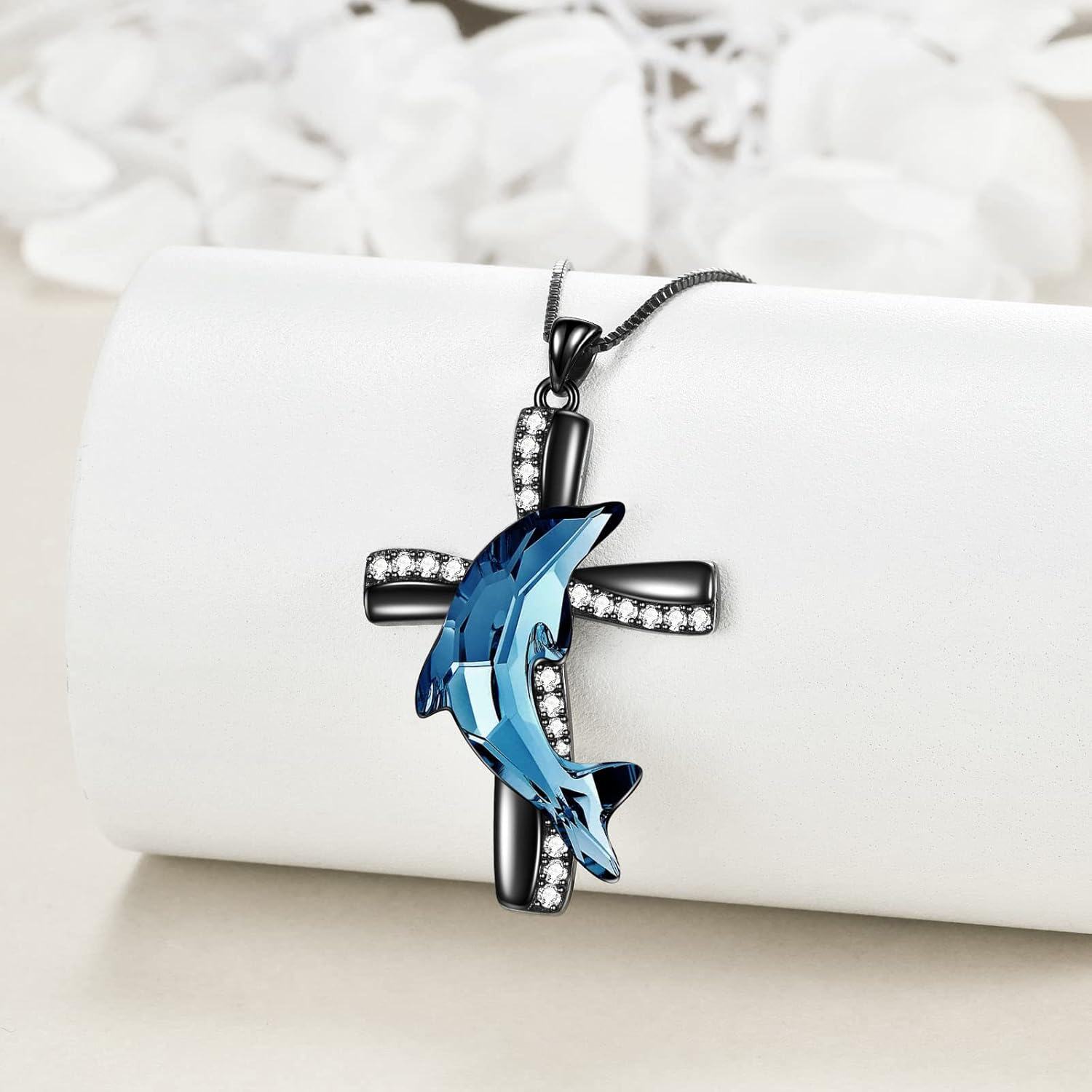 925 Sterling Silver Blue Crystal Shark Pendant Necklace for Women's s-0-5