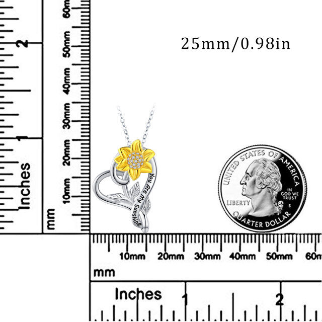 Colar com pingente de coração de girassol de zircônia cúbica em formato circular de prata esterlina com palavra gravada-5