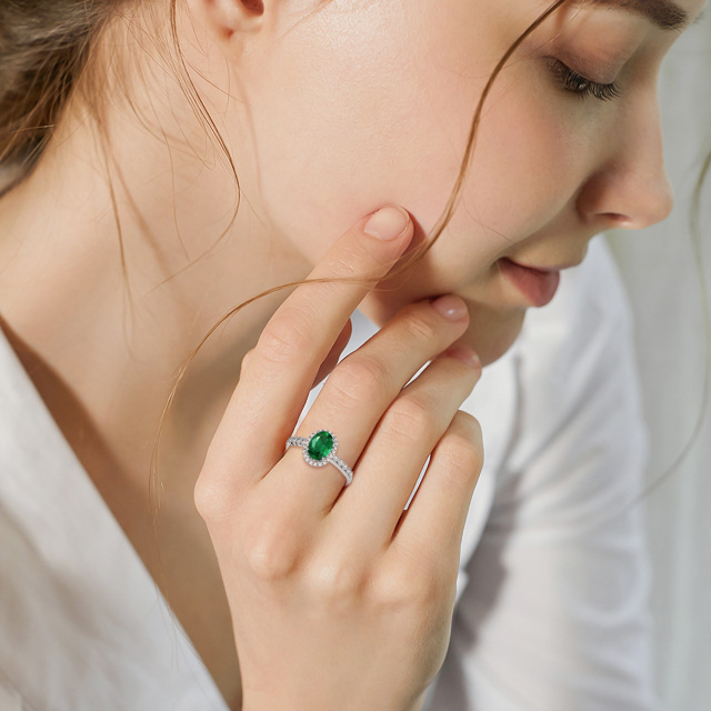 Bague de fiançailles en or blanc 18 carats en forme d'émeraude ovale-1