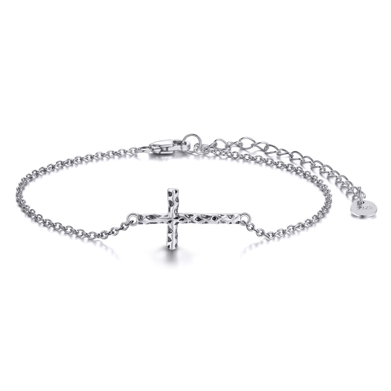 Bracelet en argent sterling avec pendentif en forme de croix