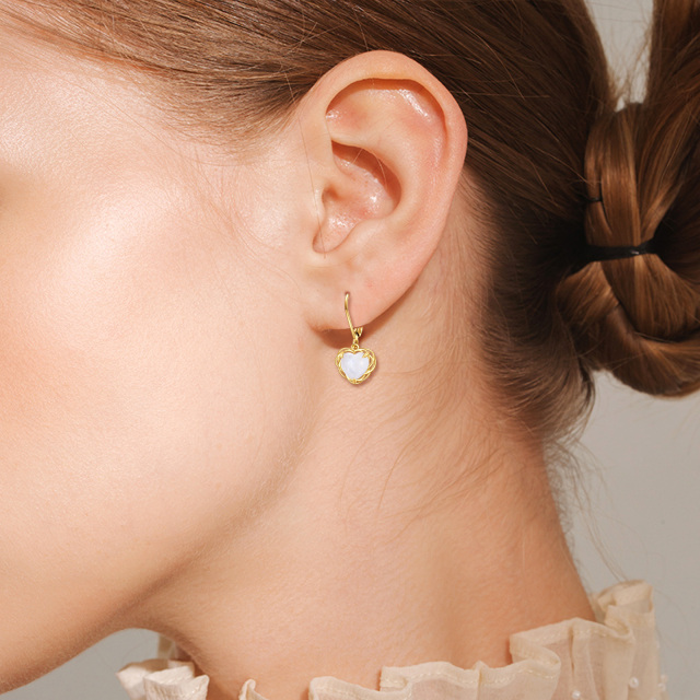 Boucles d'oreilles pendantes en forme de cœur en pierre de lune en or 14 carats-1